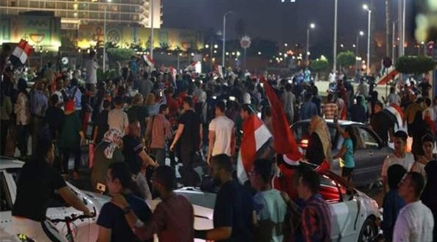 Sisi ilk kez protesto edildi