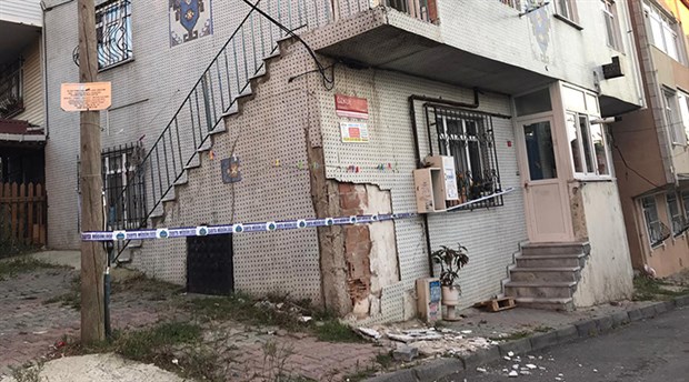 Arnavutköy'de 15 bina ve 1 okul mühürlendi
