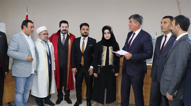 Barolar Birliği Başkanı Metin Feyzioğlu, dini nikahta ‘şahitlik’ yaptı