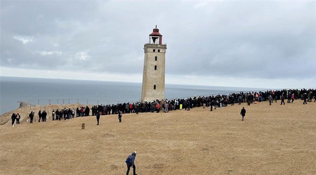 Danimarka'da 120 yıllık deniz feneri taşınıyor