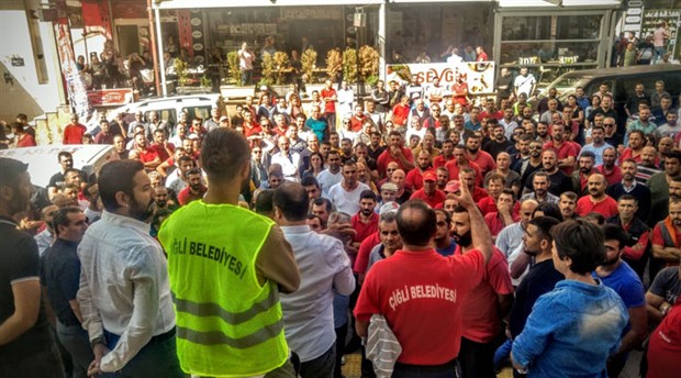 Çiğli Belediyesi işçilerinden maaş protestosu
