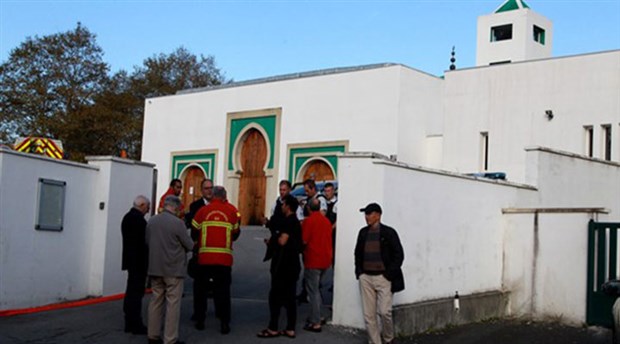 Fransa'da camiye saldıran zanlının gerekçesi belli oldu: Müslümanlardan Notre Dame yangınının intikamını almak