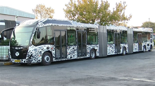 İstanbul'da yeni metrobüsler test edilmeye başlandı