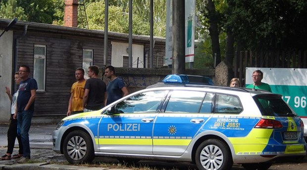 Almanya'da Neonazilere karşı acil durum ilan edildi