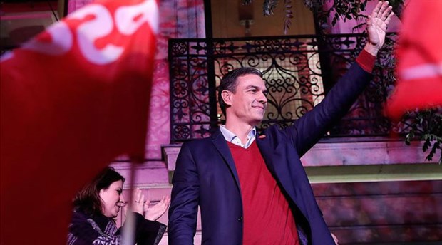 İspanya'da erken seçim: Sosyalistler önde, aşırı sağ yükselişte