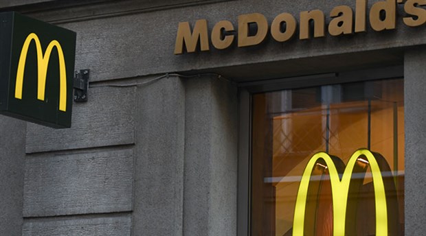 Londra'da McDonald's çalışanları greve başladı
