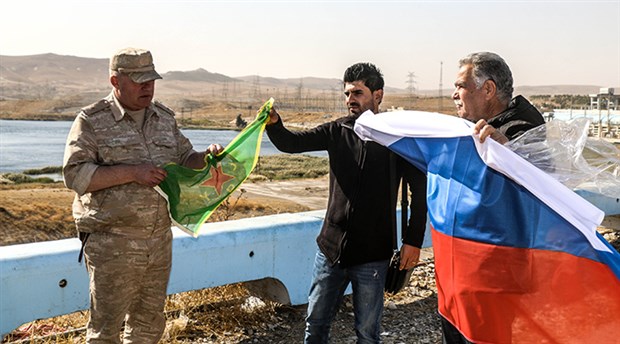 Rusya ile YPG arasında devir teslim töreni