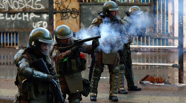"Şili'de güvenlik güçleri göstericilere gerçek mermiyle ateş açtı"