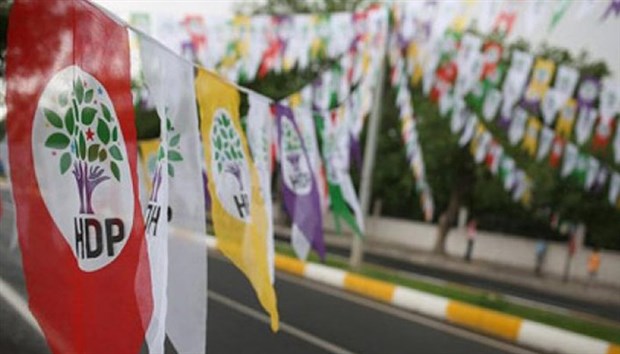 HDP'li belediye başkanlarına gözaltı