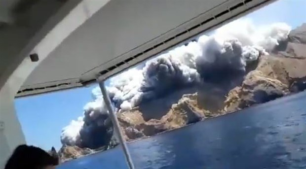 Yeni Zelanda’da yanardağ patladı: 5 ölü