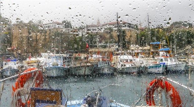 Meteoroloji'den Antalya için 'kırmızı' uyarı