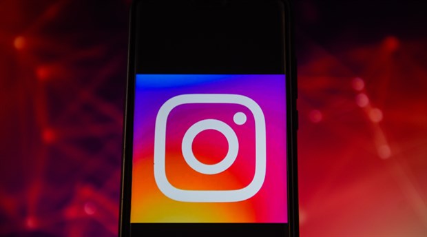 Instagram Hikayeler’e yeni bir özellik eklendi: 'Kartlar'