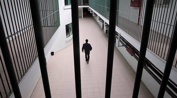 30'dan fazla hükümlü açık cezaevlerinden firar etti