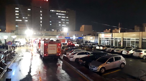 Ankara'da hastane arşivinde yangın: Belgeler kullanılamaz hale geldi