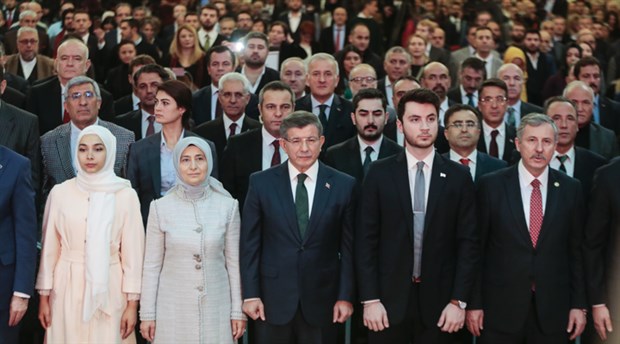 Davutoğlu, partisinin siyaset felsefesini anlattı: Geçmişin reddi ve sahte umut denemesi