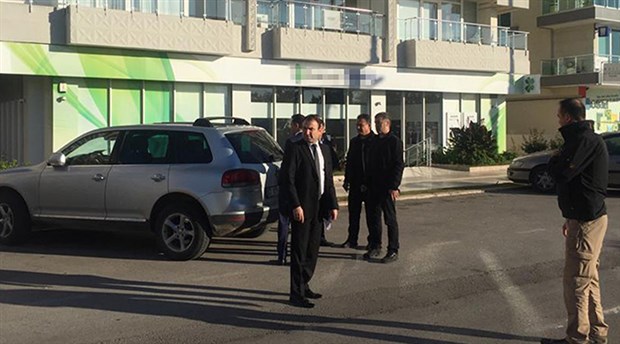 Antalya'da bankada silahlı soygun girişimi