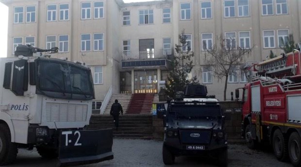 Varto Belediyesi Eş Başkanları gözaltına alındı