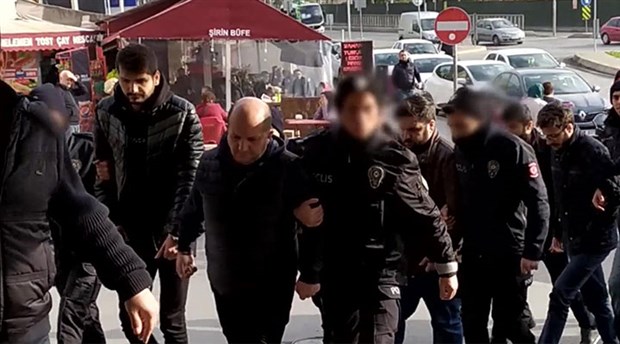 İstanbul ve İzmir'de yasa dışı bahis operasyonu: 26 kişi tutuklandı