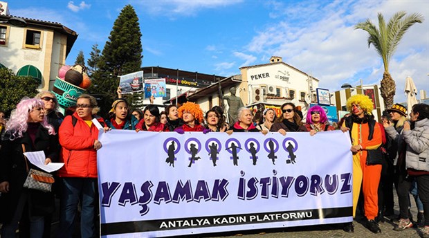 Antalya’da Las Tesis dansına polis engeli