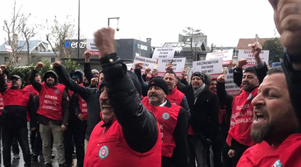 İşçiler MESS önünde: İnsanca çalışma koşulları için mücadele edeceğiz