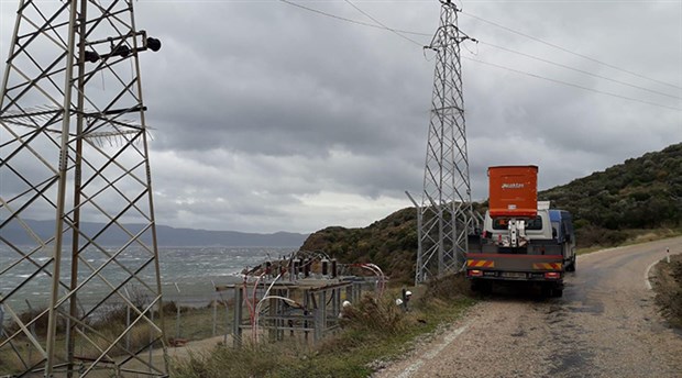 Marmara Adası'nda dünden itibaren elektrikler kesik: Bir gemi denizaltı kablolarına zarar verdi