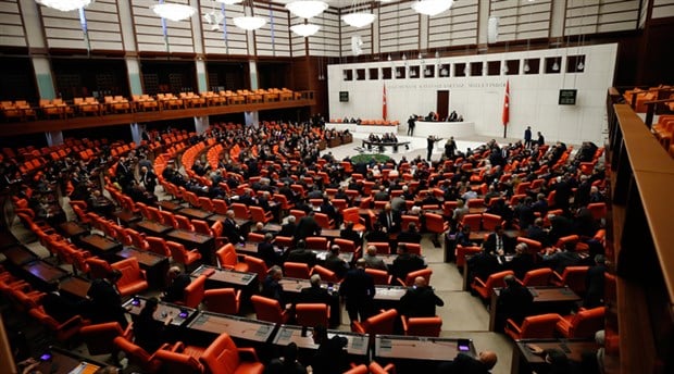 Libya Tezkeresi Meclis'ten geçti