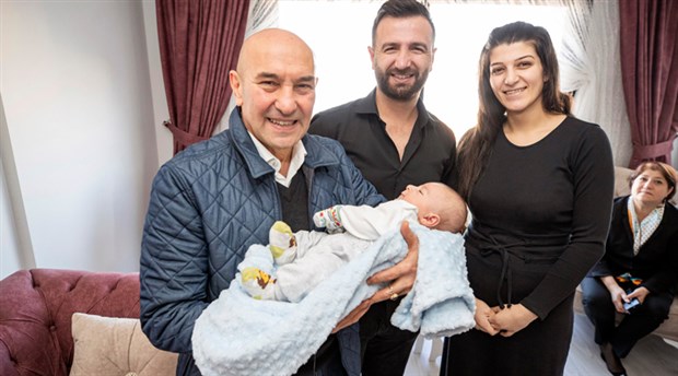 İzmir’de her yeni doğan bebeğe 'Hoş geldin’ paketi