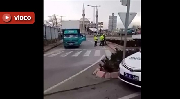 Kayseri’de trafik polisleri kamyon sürücüsünü darp etti!
