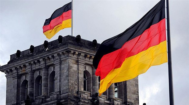 Almanya'da belediye başkanı, aşırı sağcıların saldırıları yüzünden istifa etti