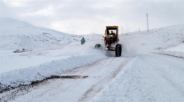 Elazığ'da kar nedeniyle 136 köye ulaşım sağlanamıyor