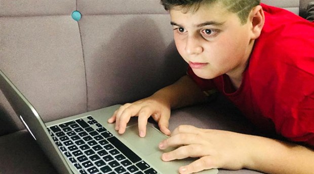 'İlkokul öğrencileri en çok televizyon ve dijital oyunlarda vakit harcıyor'