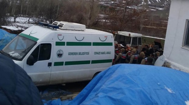 Sivas'ta bir kadın tavana asılı halde bulundu