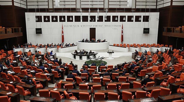 AKP’den CHP’nin FETÖ’nün siyasi ayağının araştırılması önerisine ret