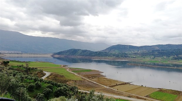 Gölcük ve Beydağ Barajı’nın su seviyesinde tehlikeli düşüş