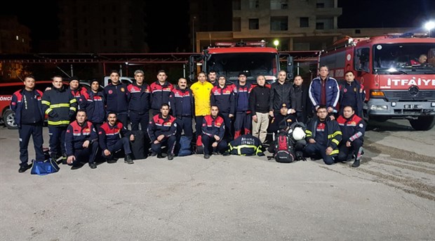 Adana Büyükşehir Belediyesi'nin uzman ekipleri Elazığ'da