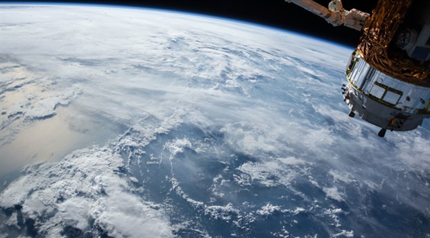 İki eski ABD uydusunun çarpışma tehlikesi var: Oluşacak uzay enkazı yörüngeye saçılabilir