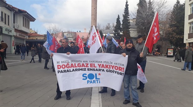 SOL Parti, Uşak'ta Ensar'a aktarılan para için sokağa çıktı