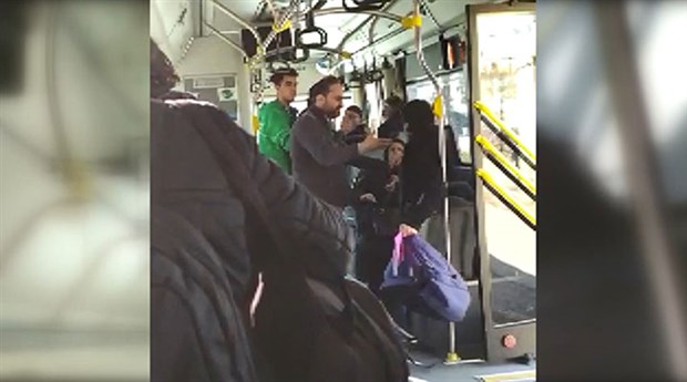 Bursa'da otobüs şoförü, bir çocuğu 'üstü kirli olduğu gerekçesiyle' otobüsten attı