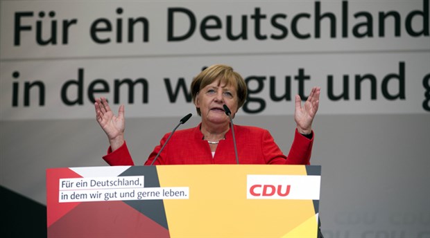 Merkel: Thüringen seçimi yenilensin