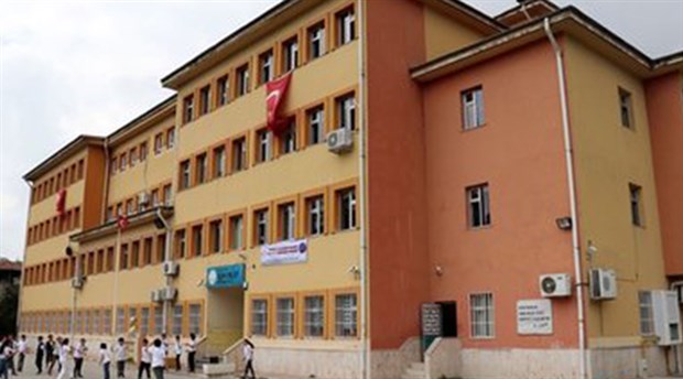AKP’li vekilden itiraf gibi açıklama: Aydın’da 160 okul çürükmüş!