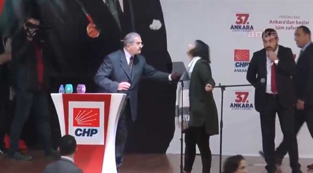 CHP Ankara Kongresi'nde delege Tevfik Koçak'ın cinsiyetçi sözleri tepki çekti