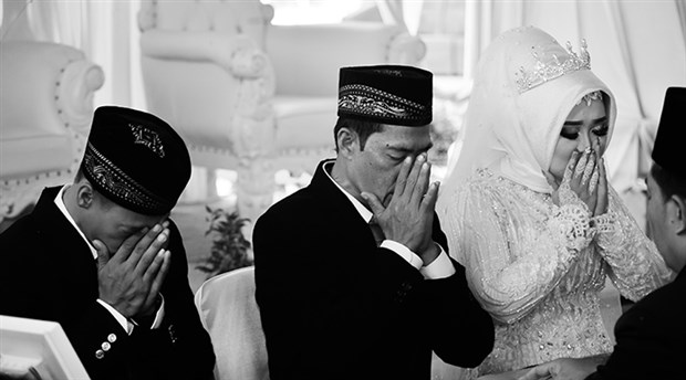Endonezya'da hükümetten yoksulluğa çözüm önerisi: Zenginlerle fakirler evlensin