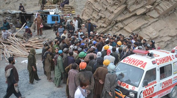 Pakistan'da maden çöktü: 10 işçi yaşamını yitirdi