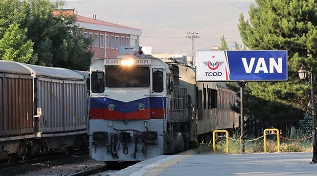 Transasya Ekspresi ve Van Tahran yolcu tren seferleri durduruldu