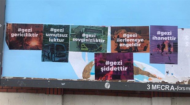 İstanbul'un çeşitli semtlerine Gezi Direnişi'ni karalayan afişler asıldı