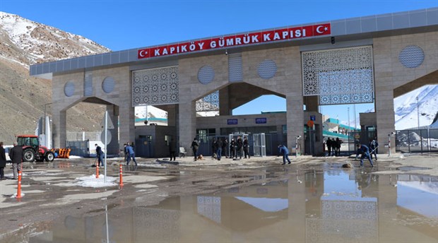Kapıköy Gümrük Kapısı'na sahra hastanesi kuruluyor
