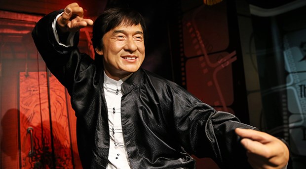 Koronavirüs nedeniyle karantinaya alındığı iddia edilen Jackie Chan’den açıklama