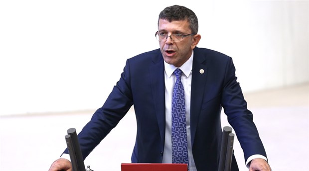İYİ Parti Milletvekili Yasin Öztürk'e Meclis'te saldırı