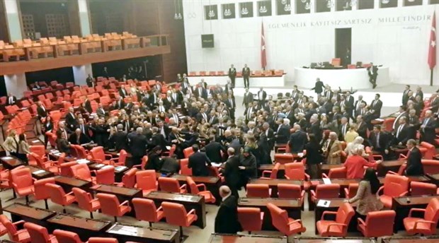 Meclis'te AKP'li vekillerden CHP'ye 'Erdoğan açıklamaları' saldırısı