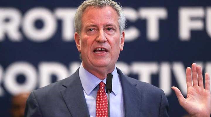 New York Belediye Başkanı: Kent Mayıs’a kadar kapalı kalacak